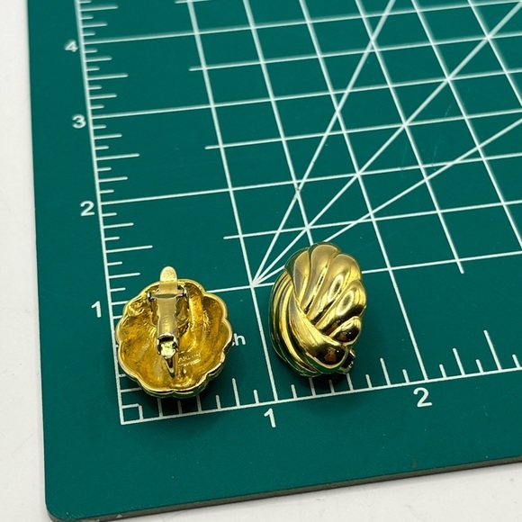 Trifari Gold Swirl Stud Clip on Earrings - Picture 10 of 11